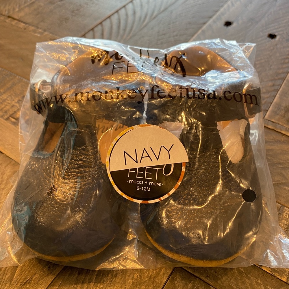 Monkey Feet Navy T-Straps 6-12 Months NIB 🐶🚭